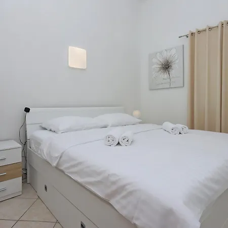 With Parking Space Dramalj, - 25195 * Crikvenica