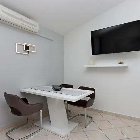 With Parking Space Dramalj, - 25195 Apartman *